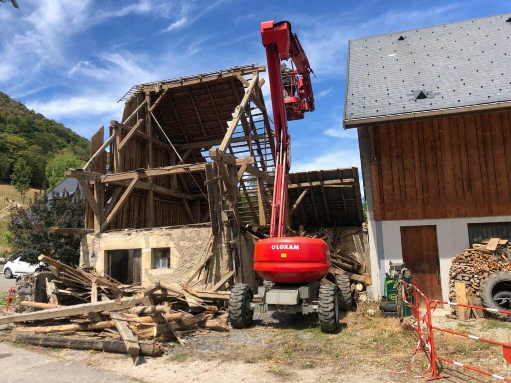 Démolition toiture à Annecy
